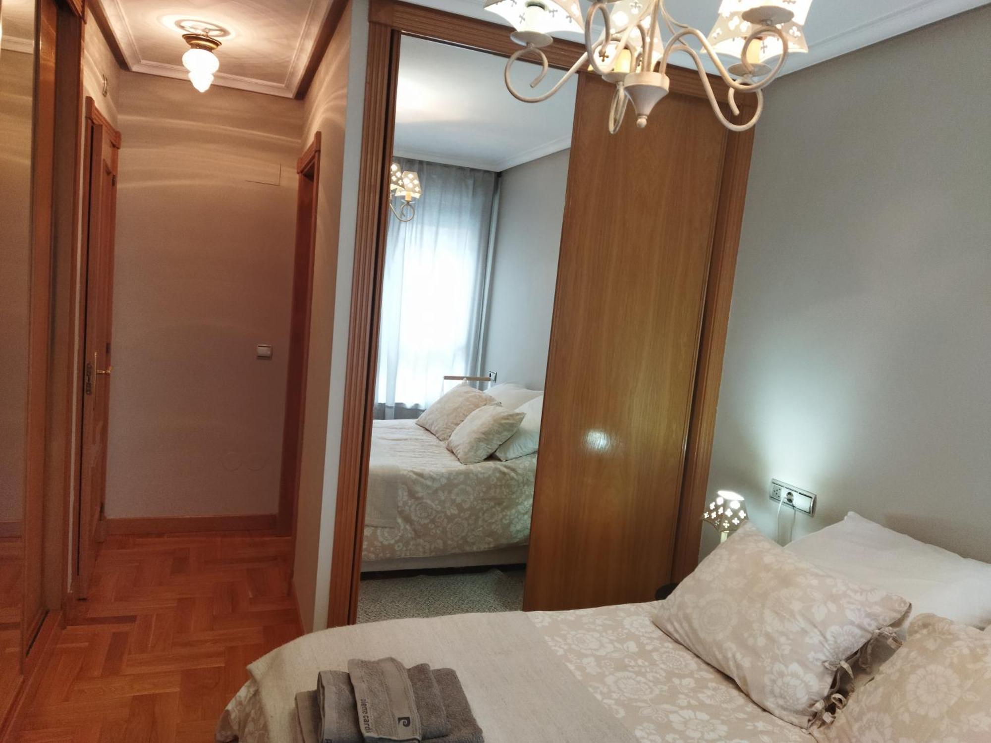Centrico Apartamento Oviedo Parking Y Wifi Gratuitos Admite Mascotas Exterior photo